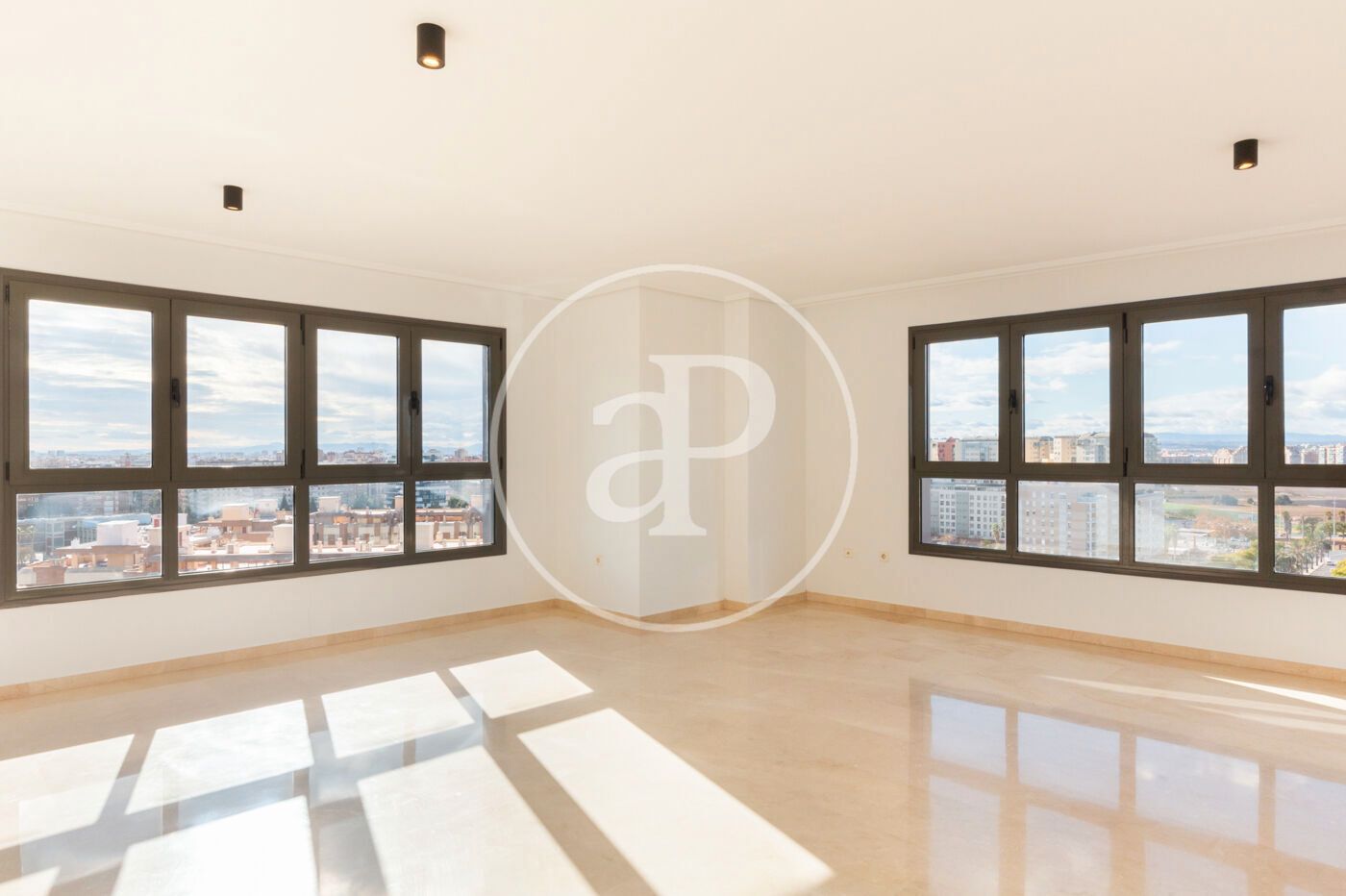 Sala d'estar de Pis de lloguer en  Valencia Capital amb Aire condicionat, Calefacció i Traster