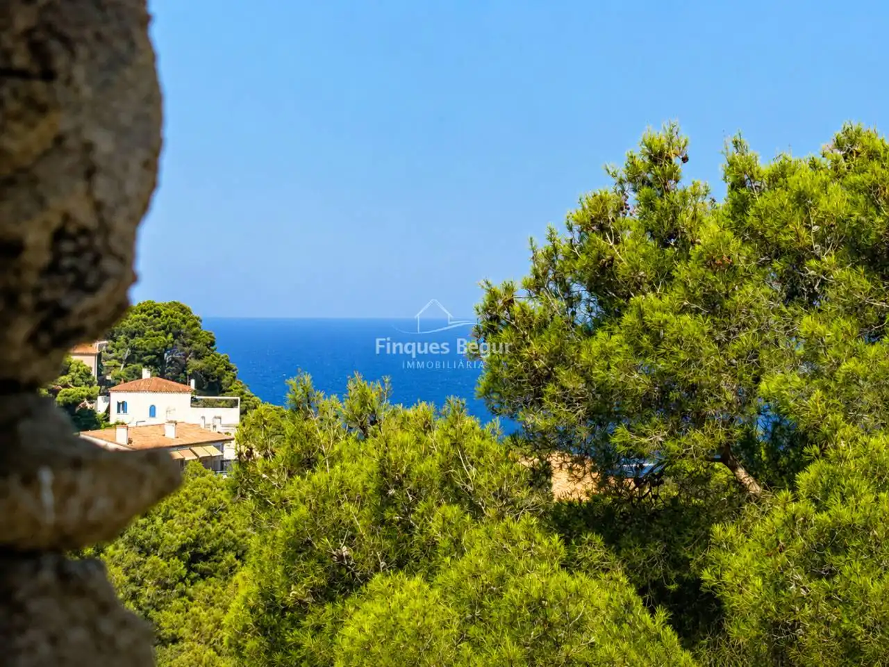 Vista exterior de Apartamento en venta en Begur con Terraza, Amueblado y Balcón