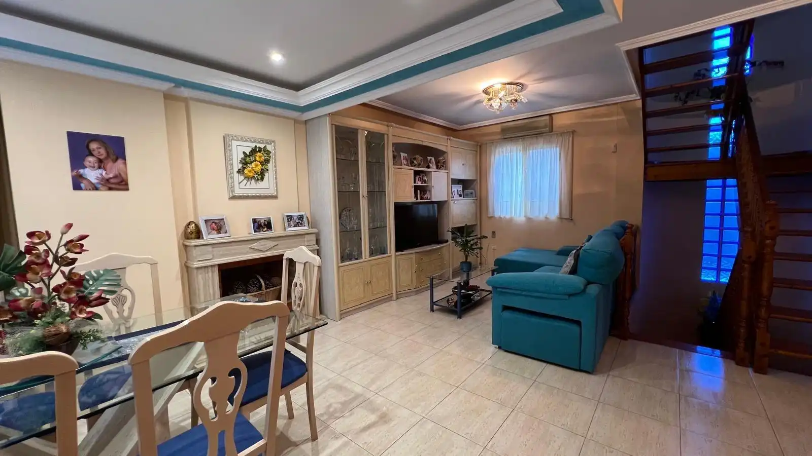 Sala de estar de Casa o chalet en venta en La Nucia con Aire acondicionado, Jardín privado y Terraza