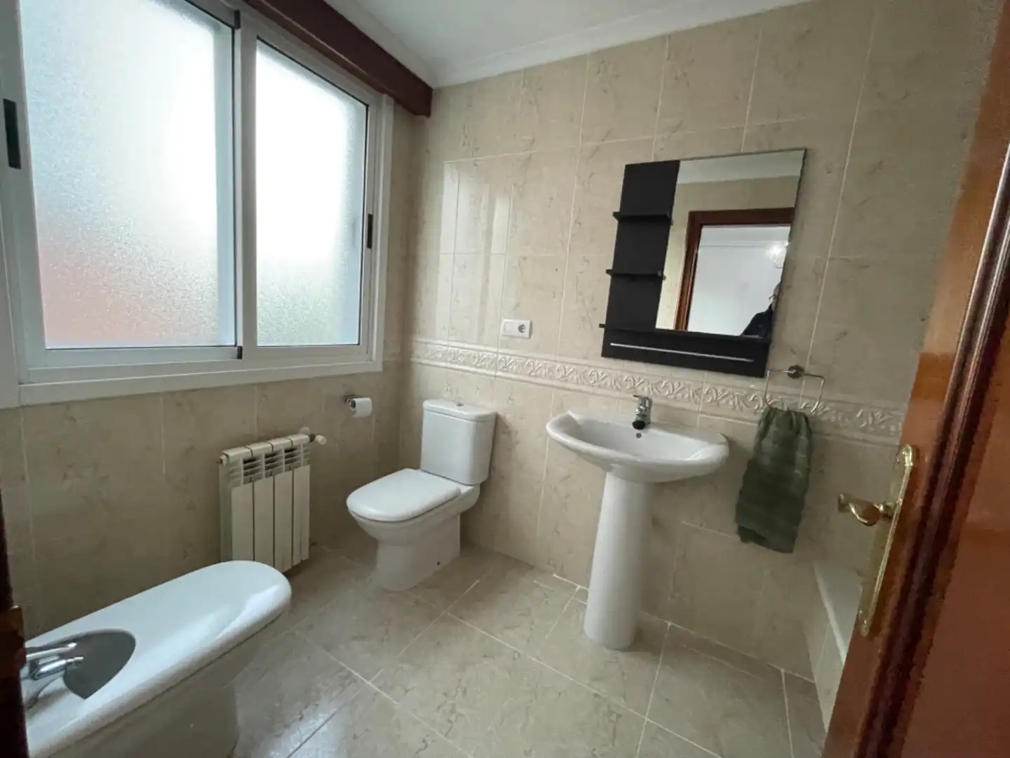 Flat for rent in Avenida Esteiro, Esteiro