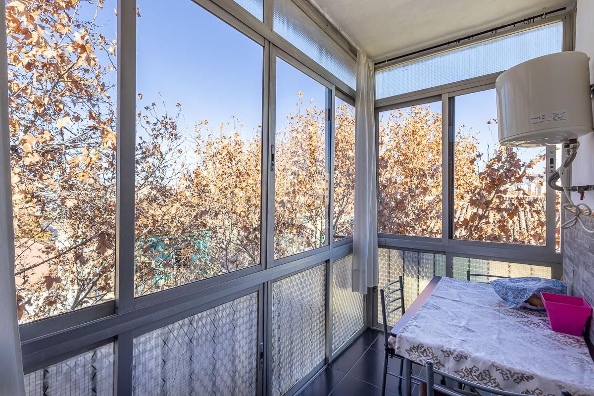 Terraza de Piso en venta en  Granada Capital con Amueblado y Balcón