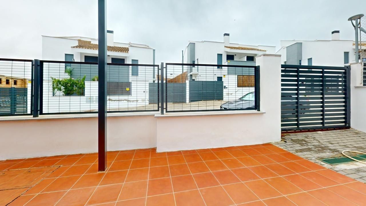 Terrassa de Casa o xalet en venda en Guillena amb Jardí privat i Piscina comunitària