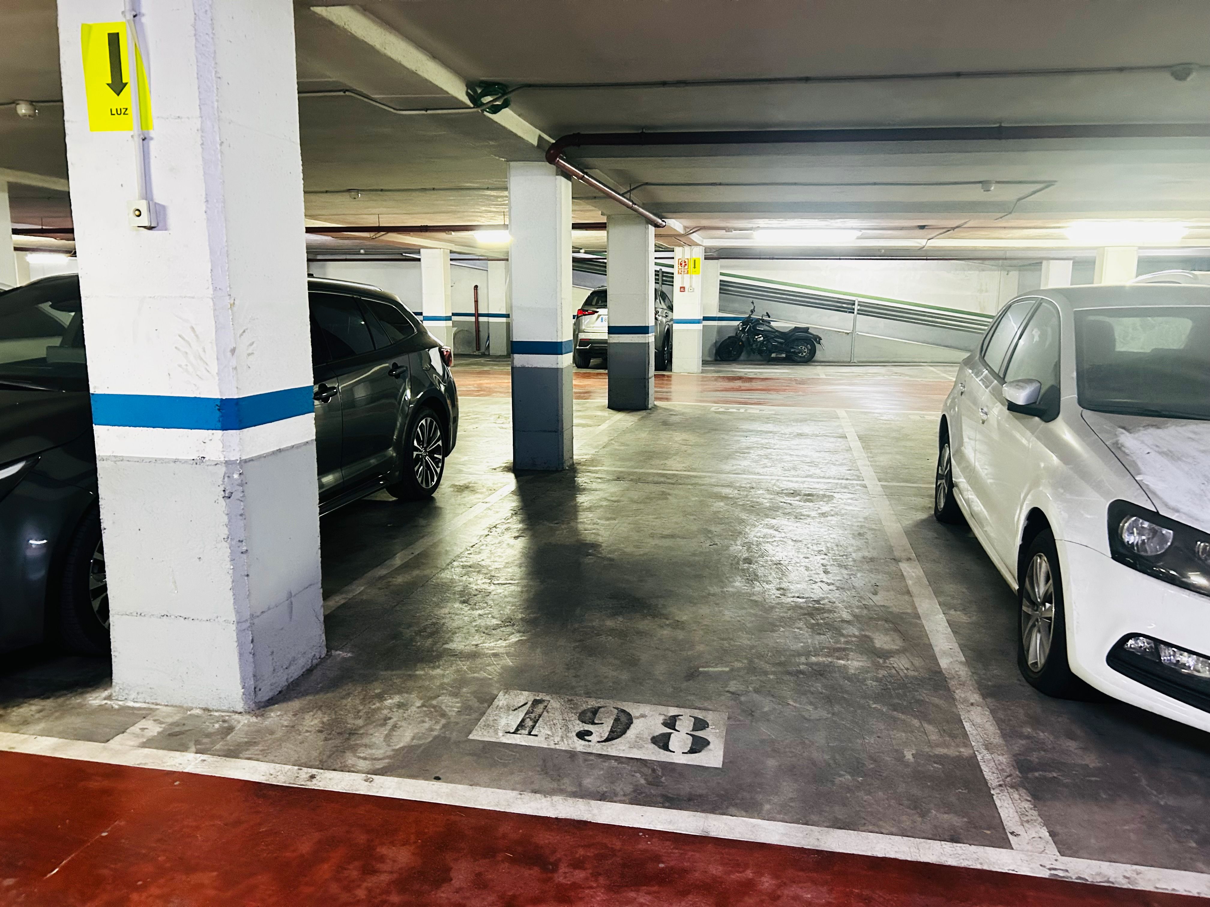 Garaje en venta en Plaza Cosntitución, Hospital - Plaza del Real