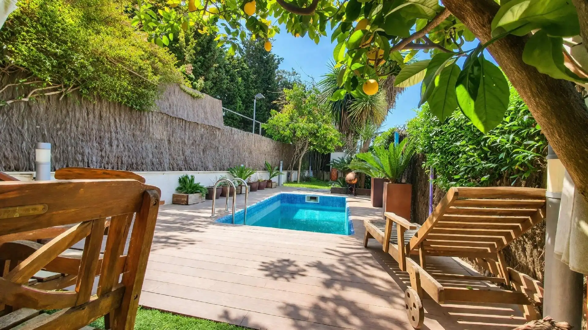 Swimming pool of Detached homes for sale in Canet de Mar  with Air Conditioner, Private garden and Terrace