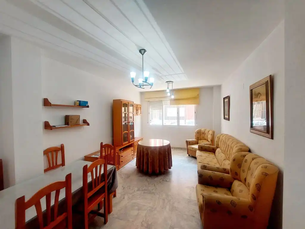 Apartament amb ascensor en venda a Calle Jesus Rincon Jimenez