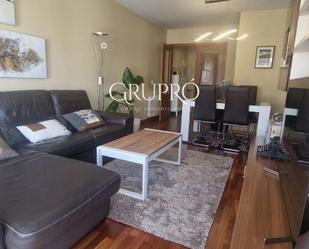 Living room of Flat to rent in Vigo   with Heating, Storage room and Furnished