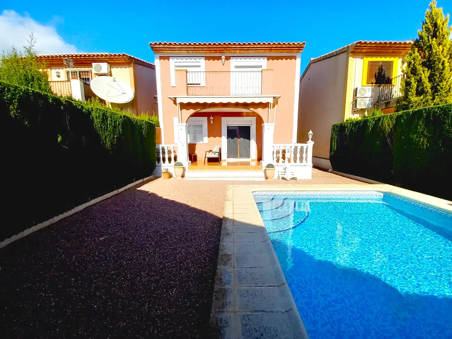 Exterior view of Houses for sale in L'Alfàs del Pi  with Air Conditioner, Private garden and Terrace