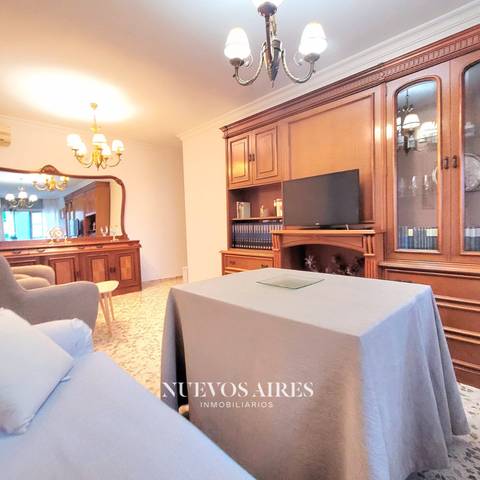 Piso en Alquiler en Avenida del Cerro Falón en Centro - Calzada - Cabo Noval