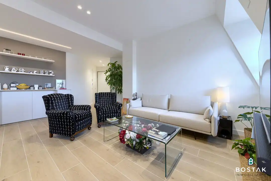Sala de estar de Ático de alquiler en Bilbao  con Calefacción, Terraza y Balcón