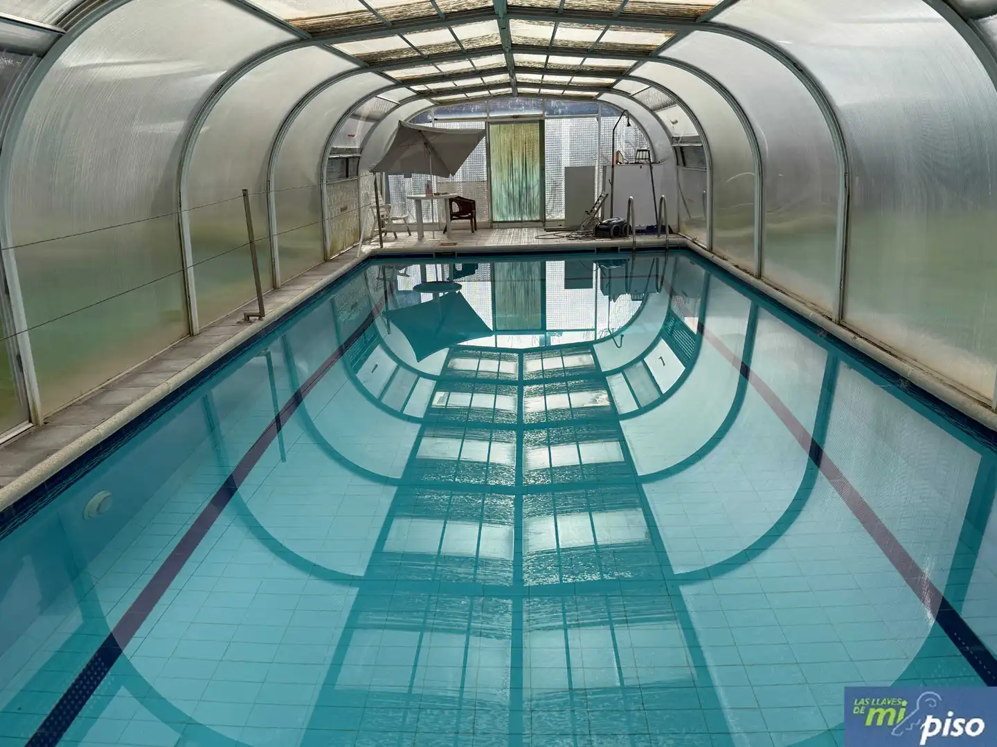 Piscina de Casa o xalet en venda en Santovenia de Pisuerga amb Calefacció, Jardí privat i Parquet