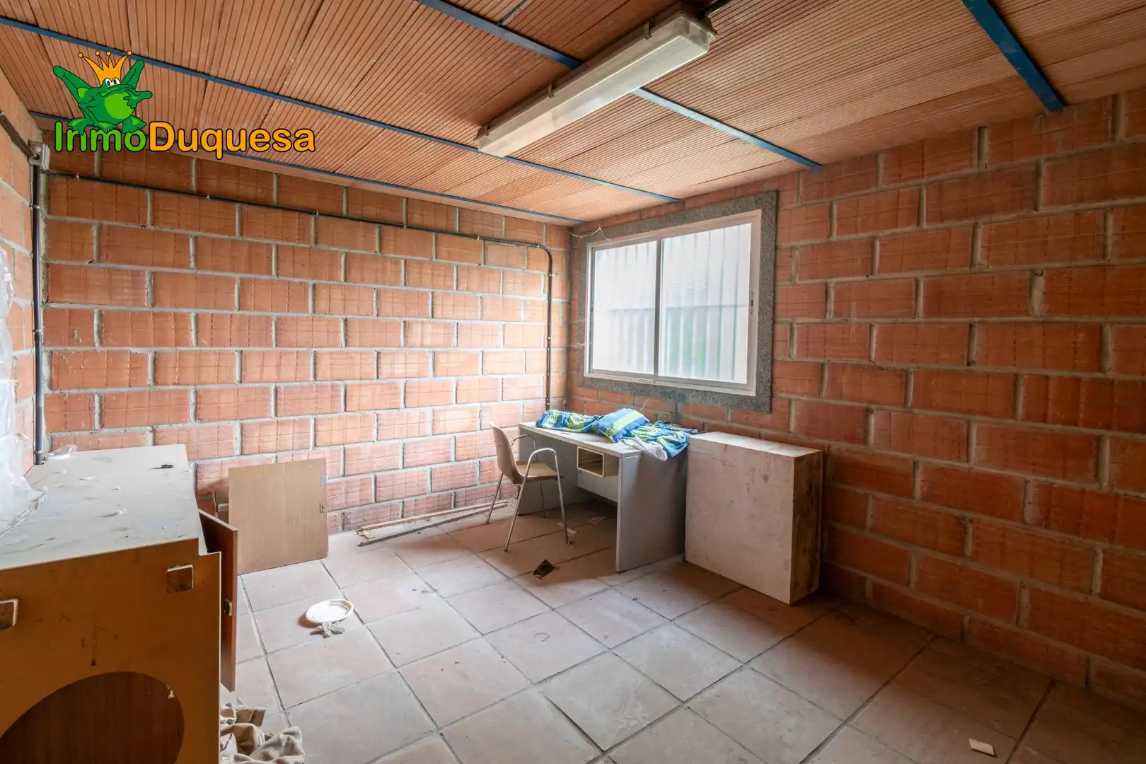 Industrial buildings for sale in Jun