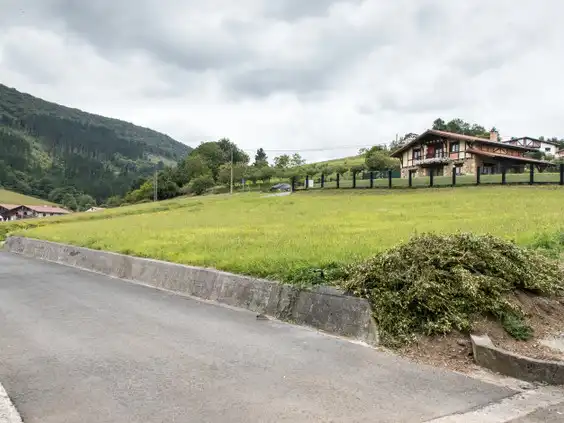 Residential zum Verkauf in Barrio Kanpantxu, Ajangiz