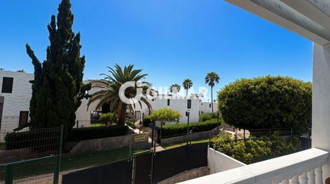 Foto 4 de Apartamento en venta en Playa de las Américas, Adeje