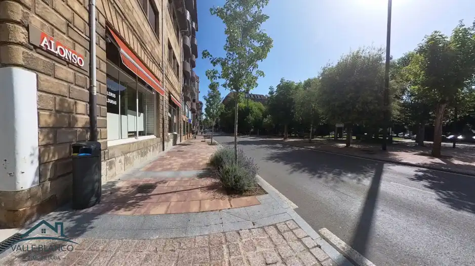 Business premises for sale in Reinosa, imagen 3