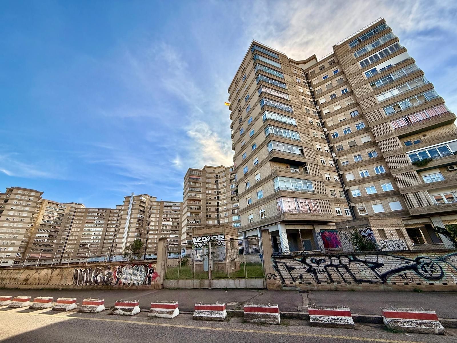 Exterior view of Garage for sale in  Zaragoza Capital