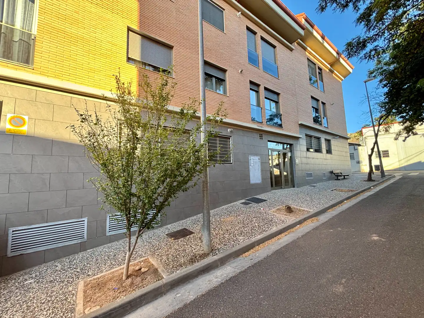 Vista exterior de Piso en venta en Cadrete con Calefacción, Jardín privado y Trastero