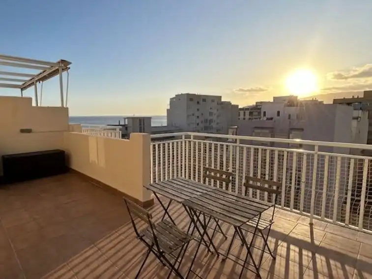 Terrassa de Àtic en venda en Almería amb Calefacció, Terrassa i Piscina