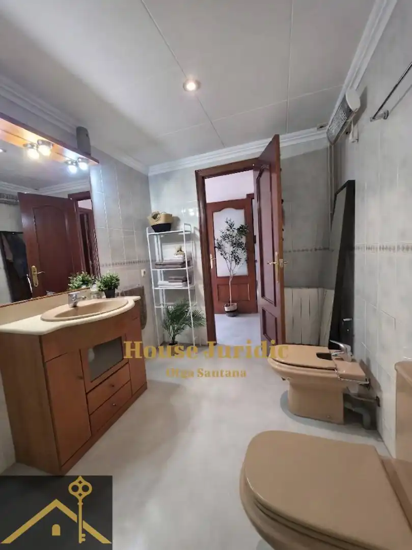 Bathroom of Attic for sale in Mataró  with Air Conditioner, Heating and Oven