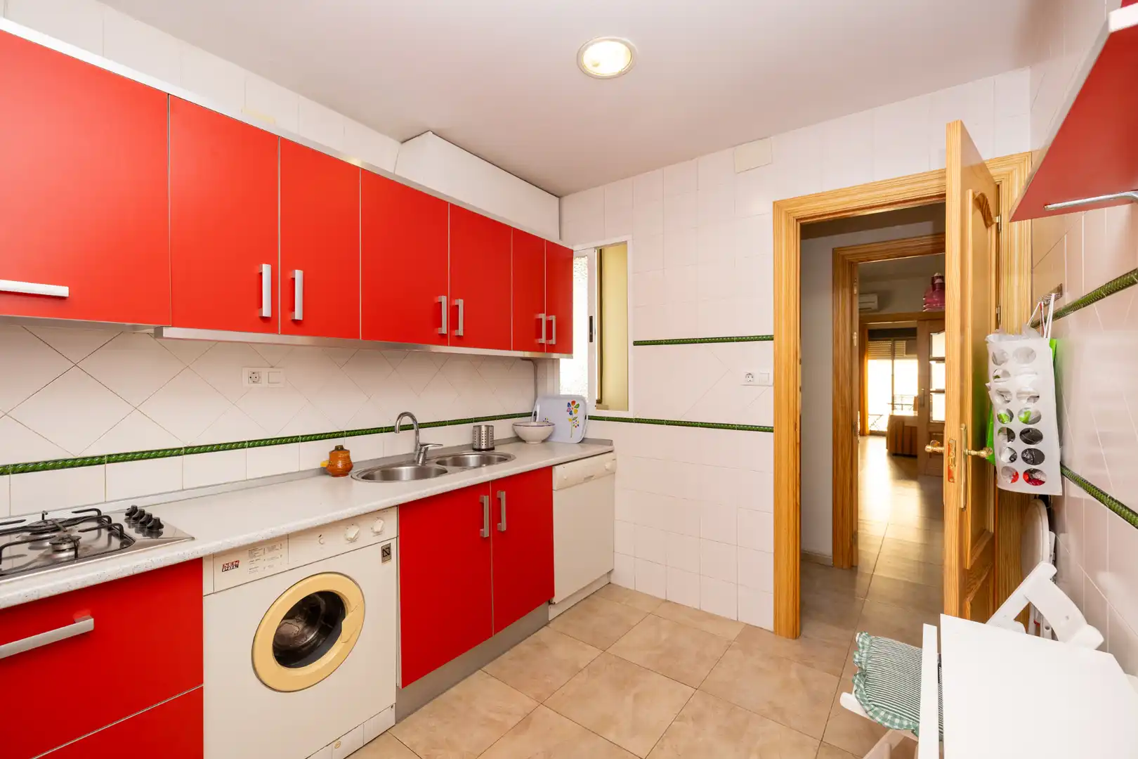 Kitchen of Flat for rent in Granada  with Air Conditioner, Furnished and Washing machine