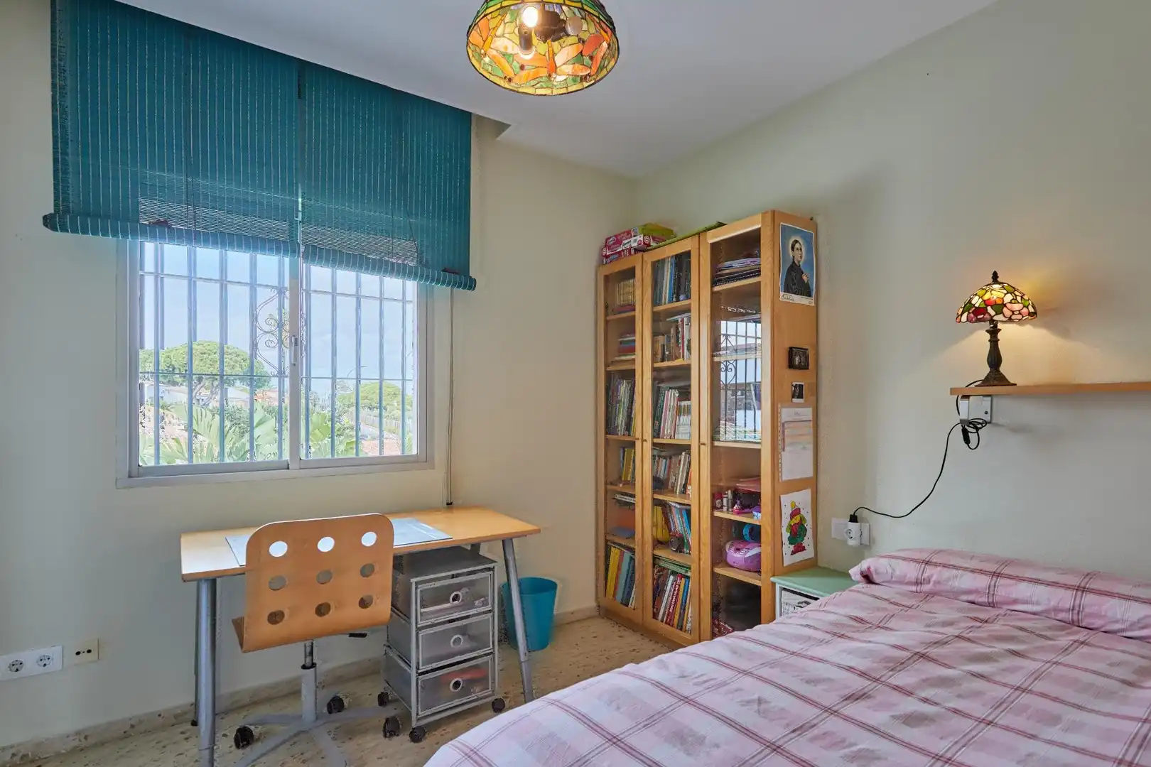 Dormitori de Casa o xalet en venda en El Puerto de Santa María amb Jardí privat i Piscina comunitària