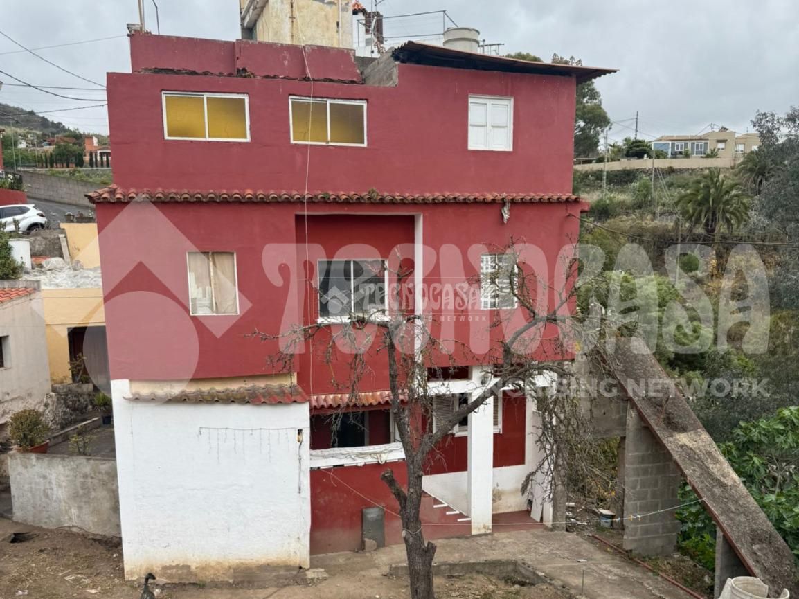 Exterior view of Single-family semi-detached for sale in Santa Brígida  with Terrace and Storage room