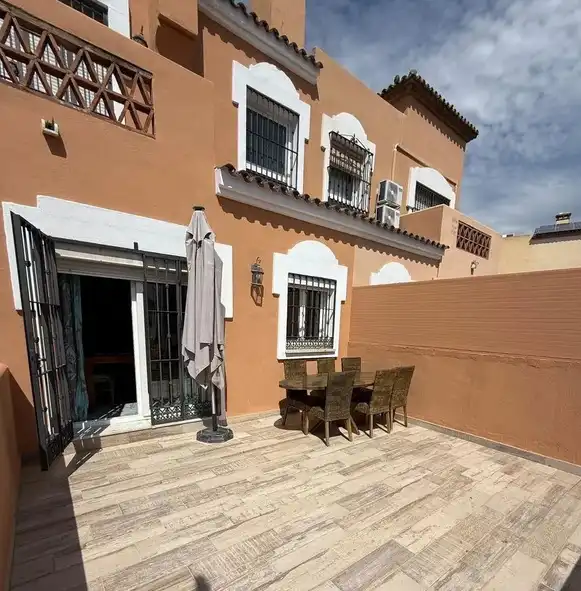 Adossat amb piscina de lloguer a Río Real - Los Monteros, imagen 3