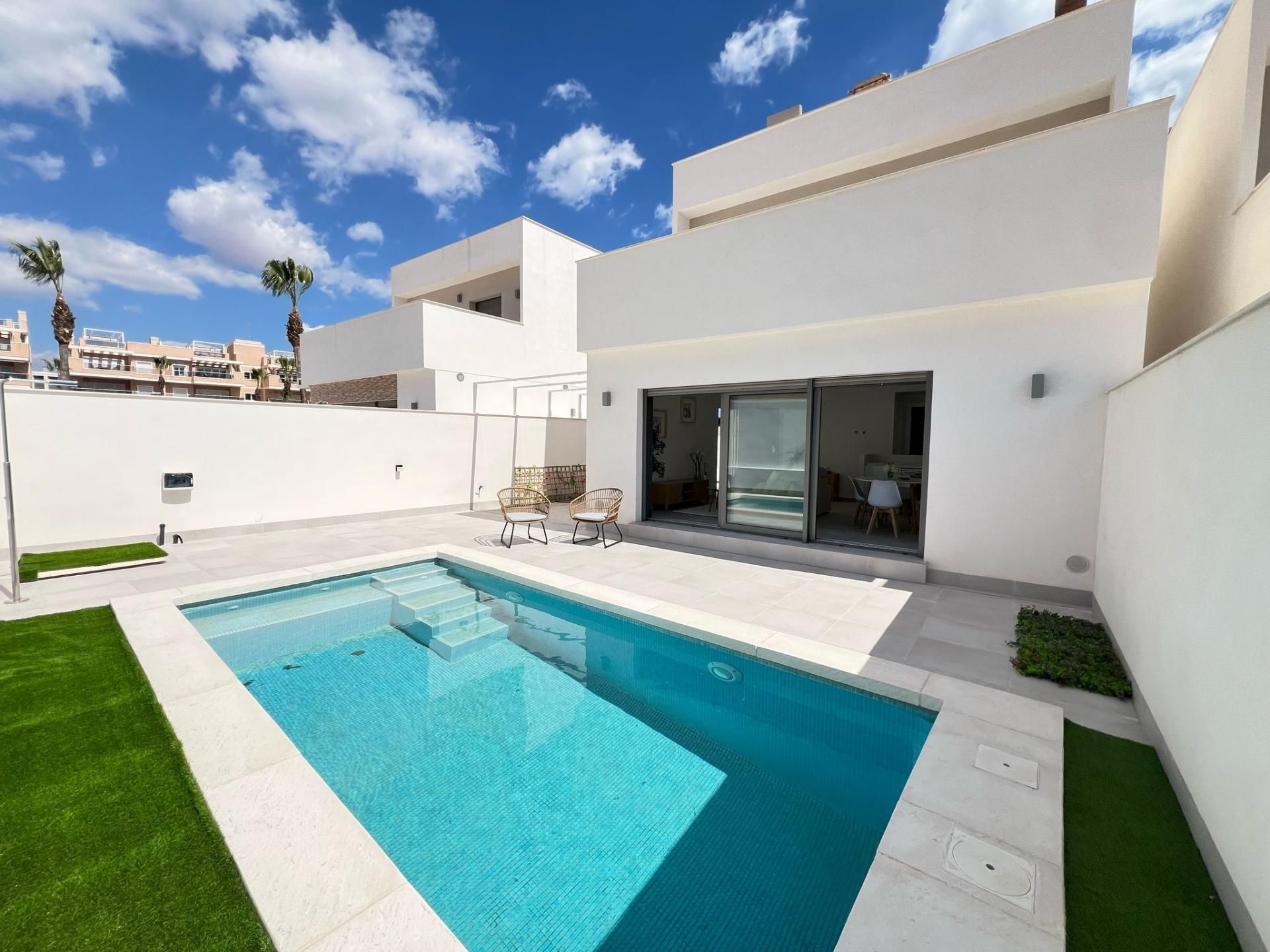 Swimming pool of Land for sale in Orihuela