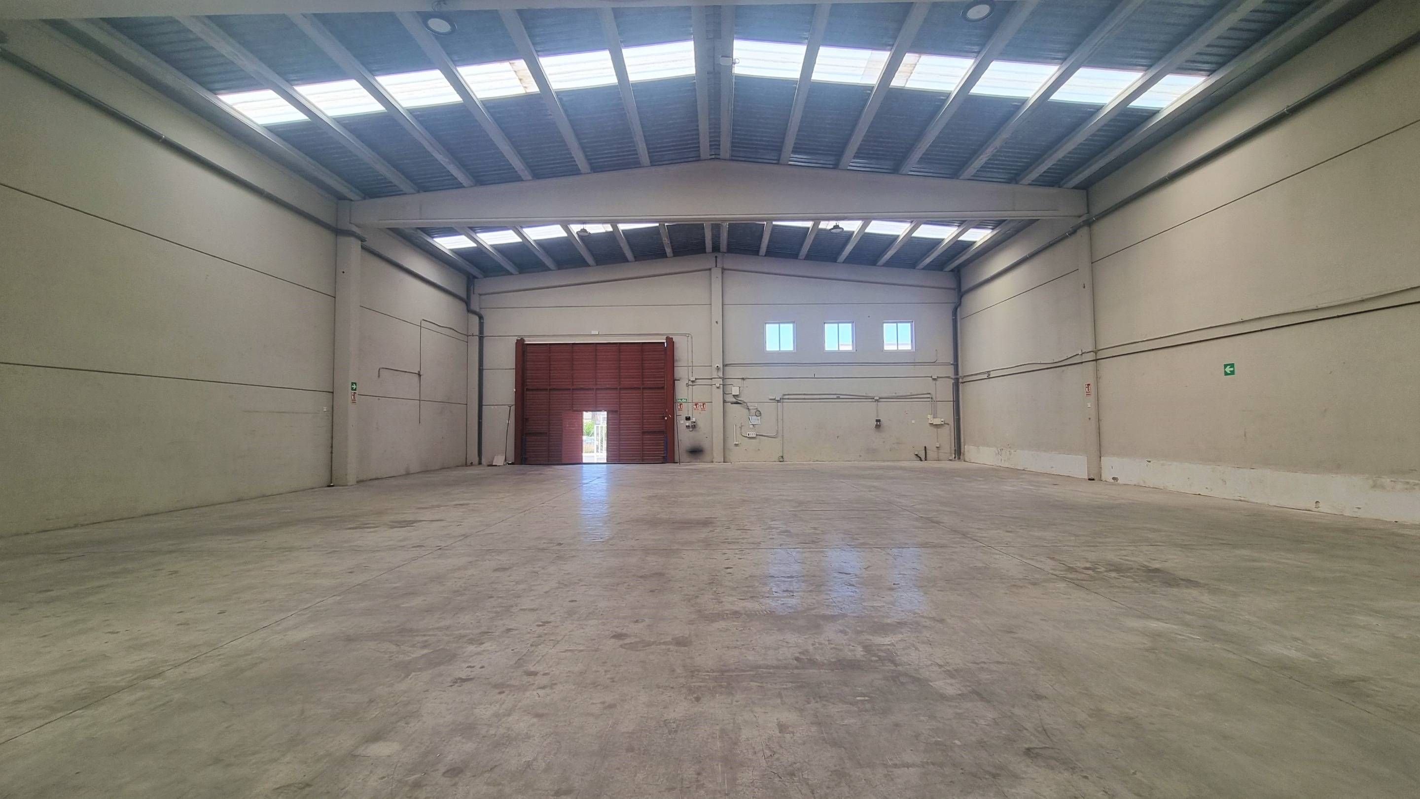 Nau industrial de lloguer en Riudoms