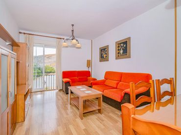 Pis amb balcó en venda a Calle ARRAYANES 2