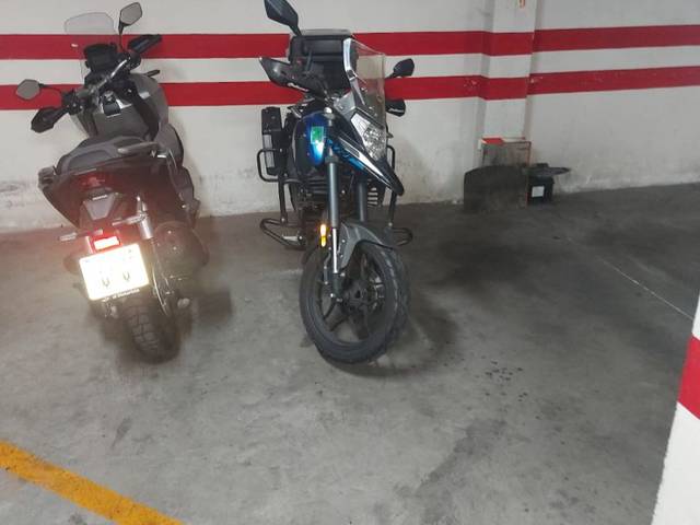 Garaje en Alquiler en Calle Abejar, 33 en Sta. Marina - San Andrés - San Pablo - San Lorenzo