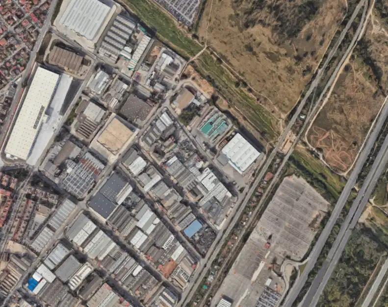 Nau industrial de lloguer a La Llagosta
