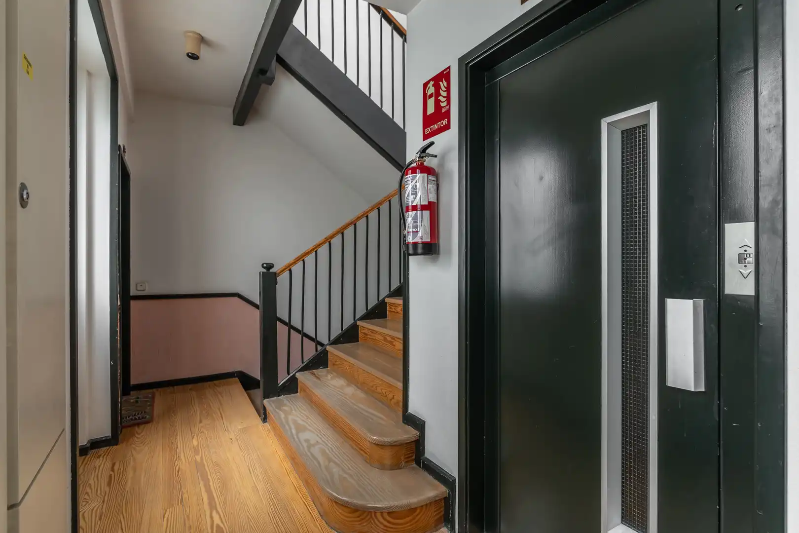 Flat with terrace for sale in Calle de Noblejas, imagen 52