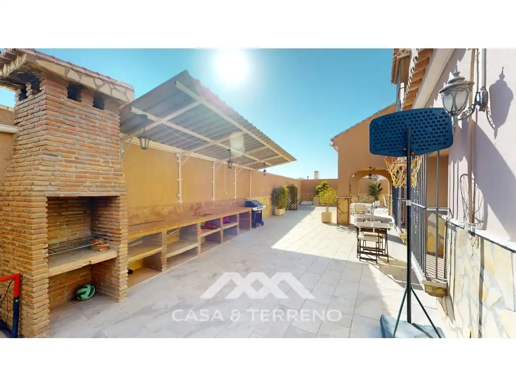 Terrassa de Casa o xalet en venda en Vélez-Málaga amb Aire condicionat, Jardí privat i Terrassa