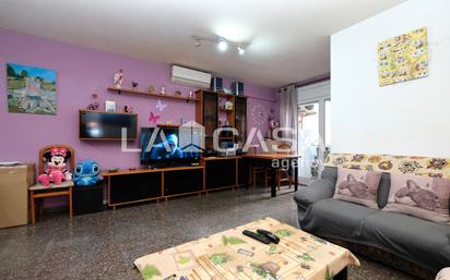 Living room of Flat for sale in  Barcelona Capital  with Heating and Balcony