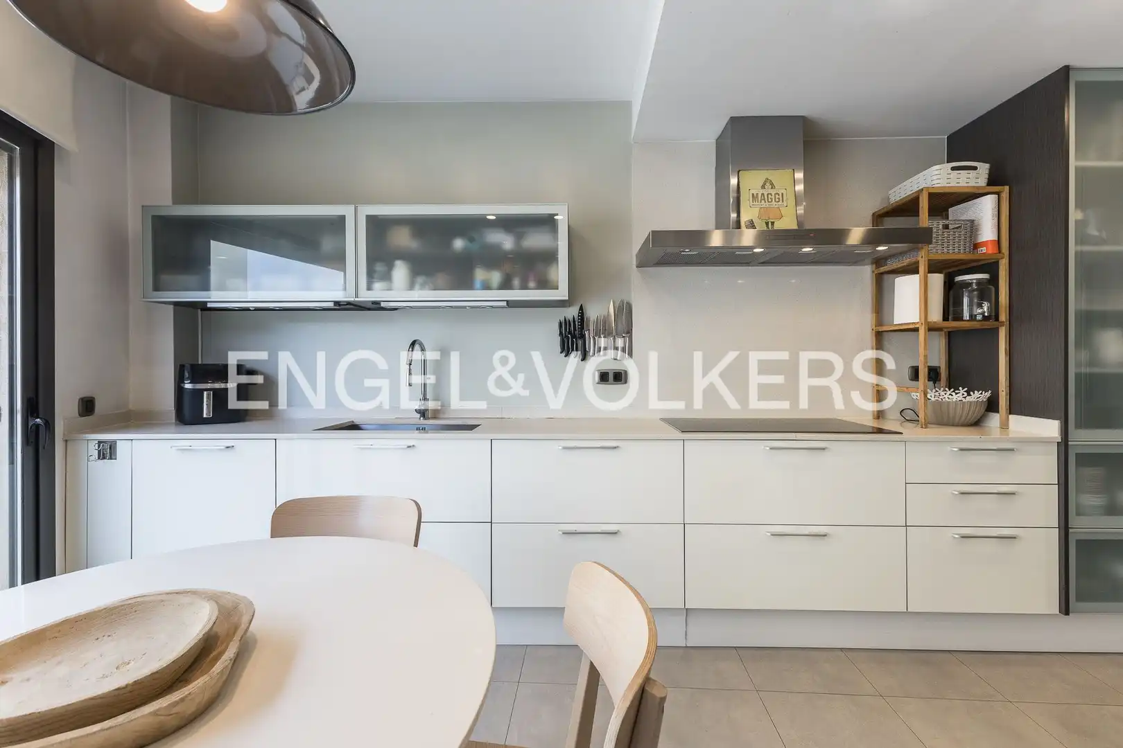 Cocina de Casa adosada en venta en Barcelona con Aire acondicionado, Calefacción y Jardín privado