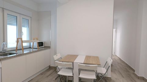 Foto 4 de Apartament de lloguer a La Buhaira, Sevilla Capital
