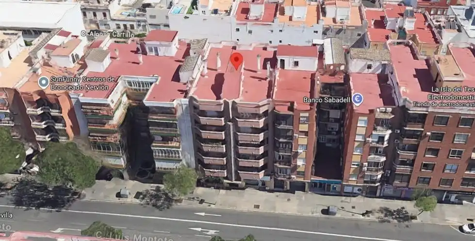 Appartamento con ascensore in vendita a Calle LUIS MONTOTO, imagen 2