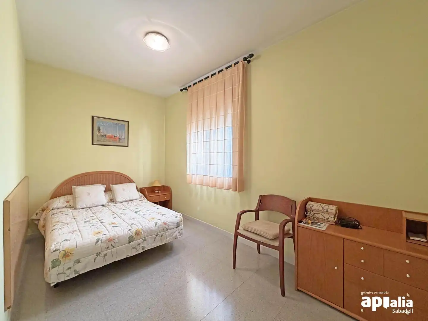 Habitación de Piso en venta en Sabadell con Calefacción y Balcón