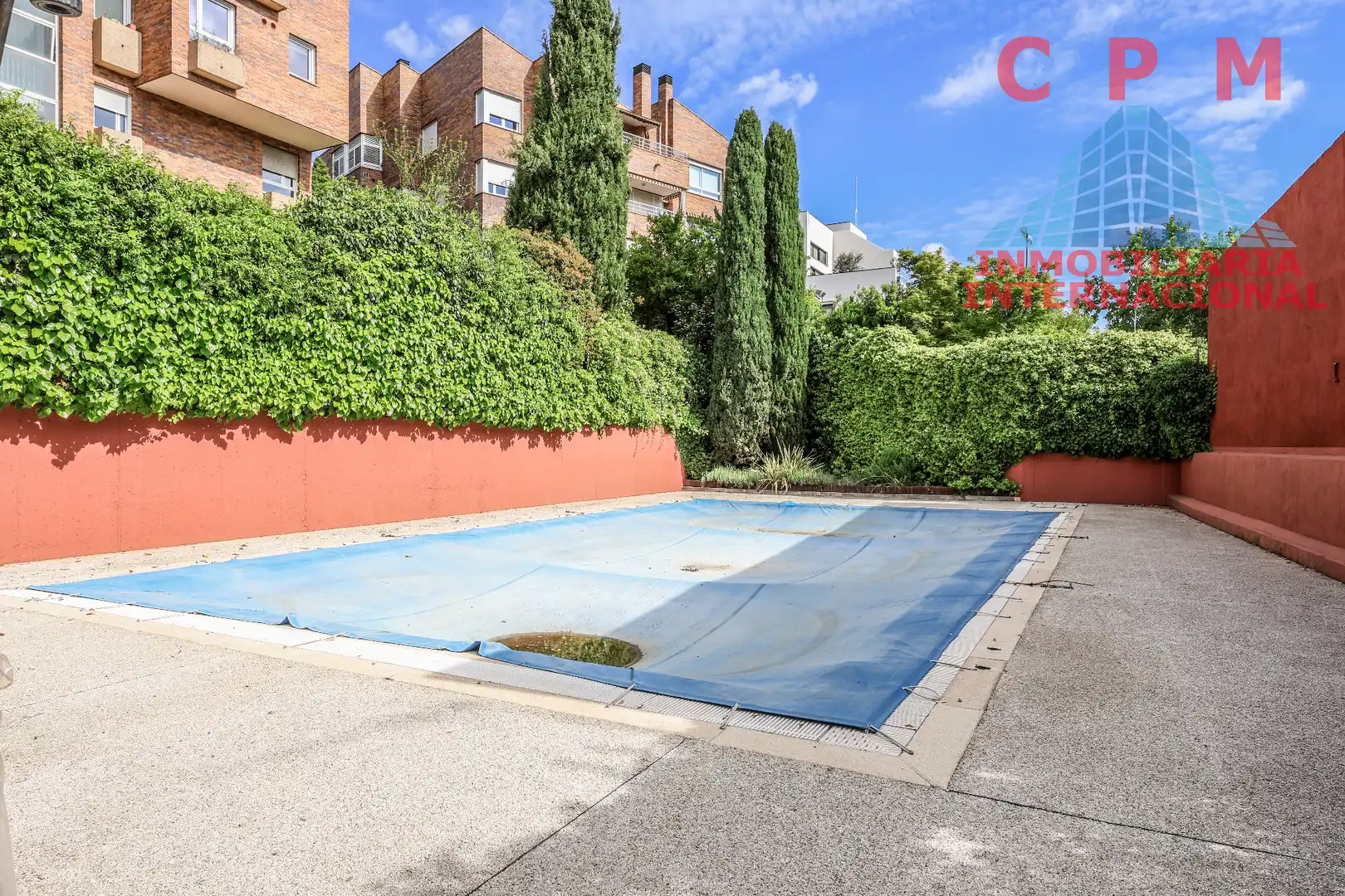 Schwimmbecken von Wohnung zur Miete in Madrid mit Klimaanlage, Heizung und Parkett