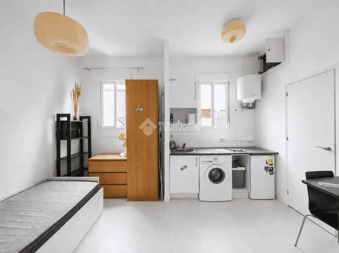 Bedroom of Study for sale in Madrid  with Air Conditioner