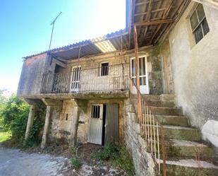 Vista exterior de Casa o xalet en venda en O Irixo amb Balcó