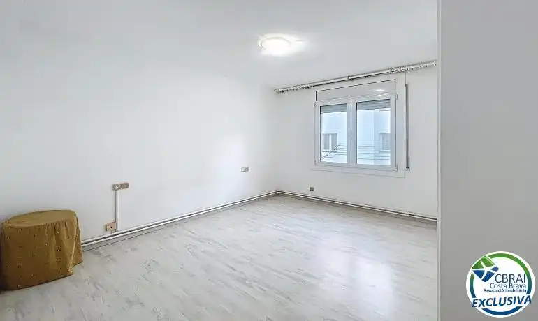 Dormitori de Apartament en venda en Roses amb Calefacció