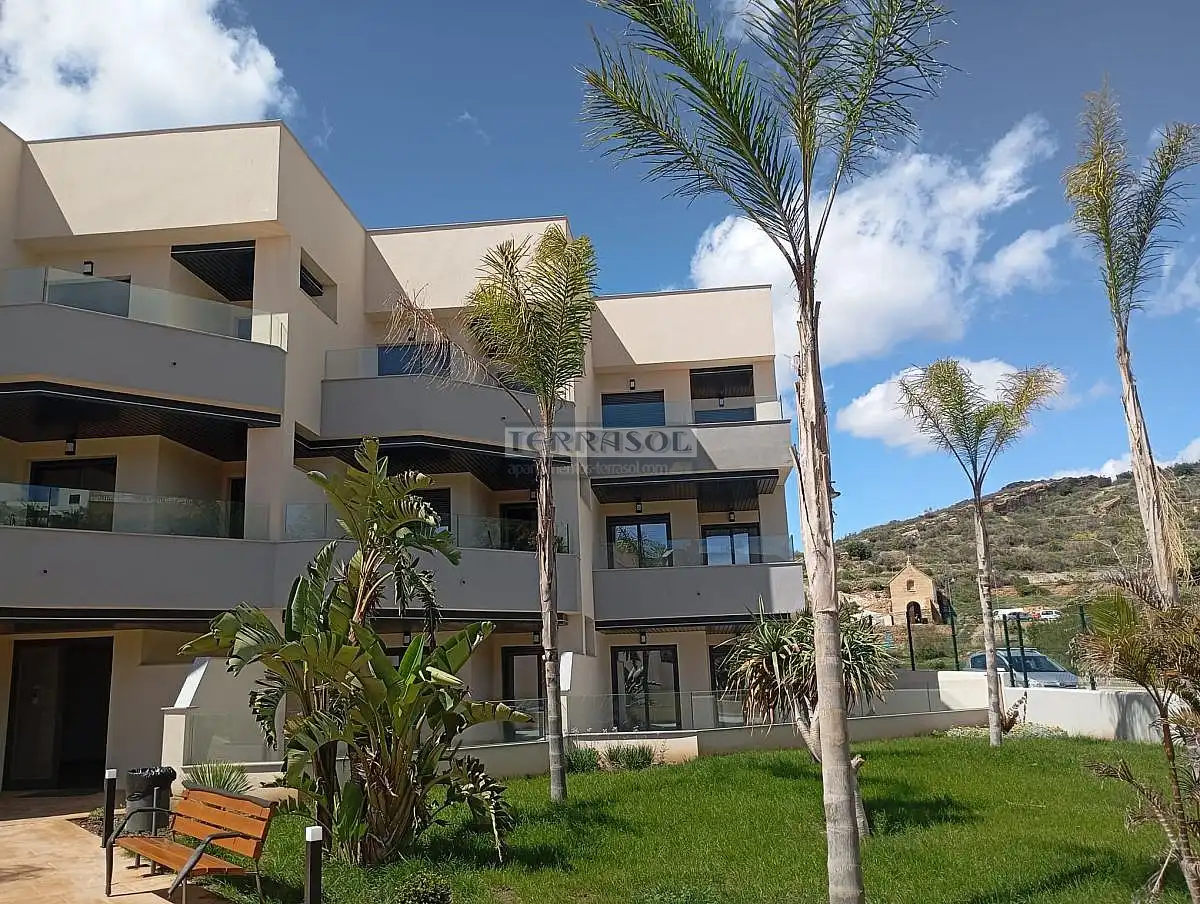 Ático con piscina en venta en Almayate, imagen 2