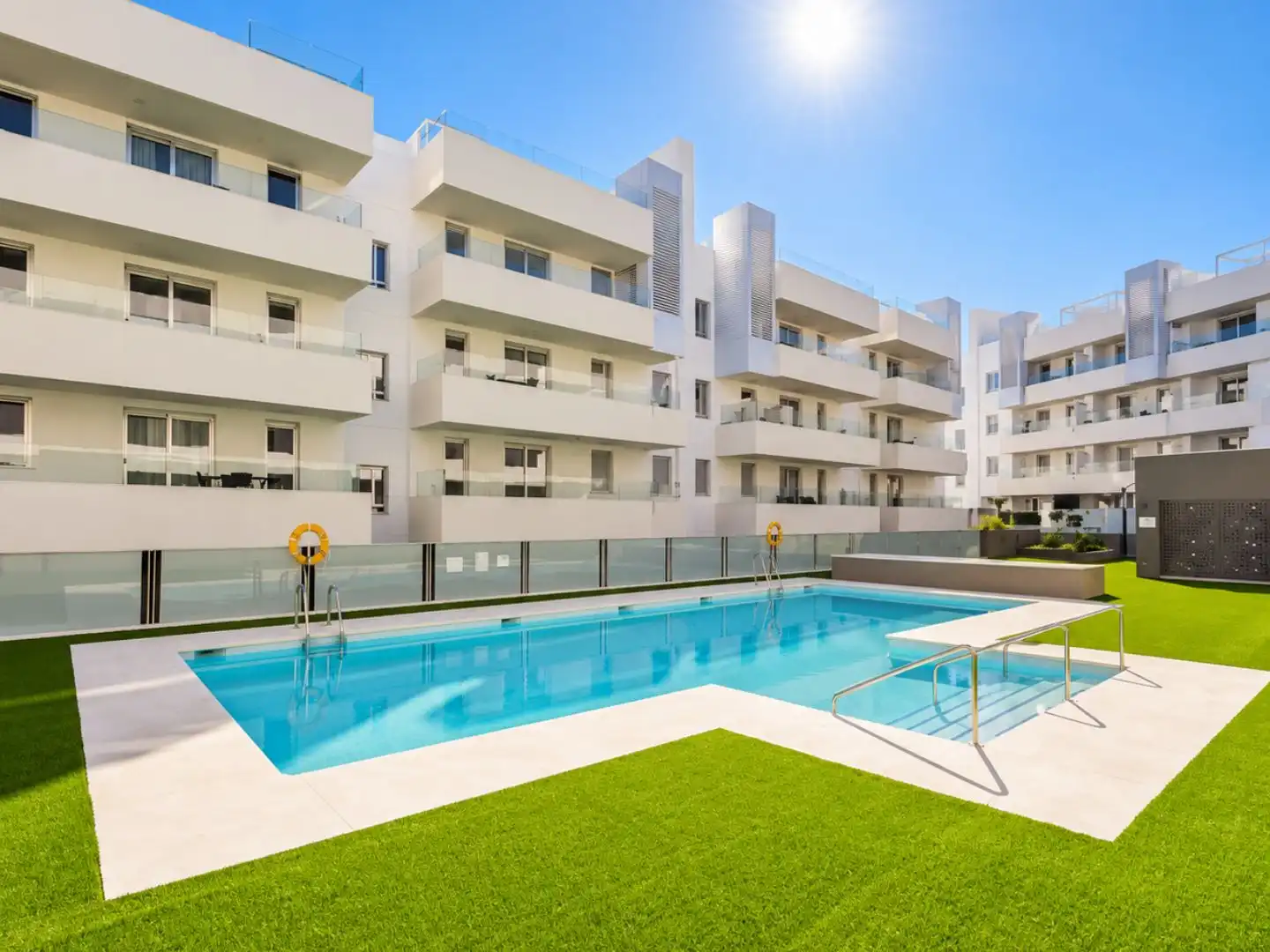 Piscina de Piso en venta en Marbella con Aire acondicionado, Terraza y Piscina