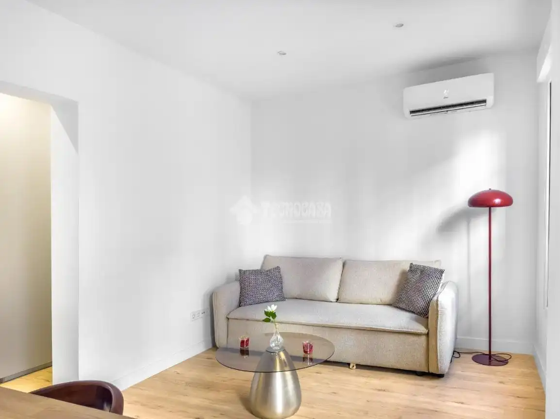 Living room of Flat for sale in Madrid  with Air Conditioner and Heating