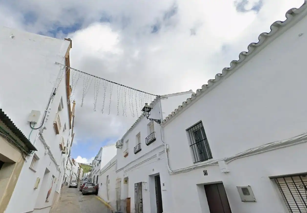Adossat en venda a Montellano