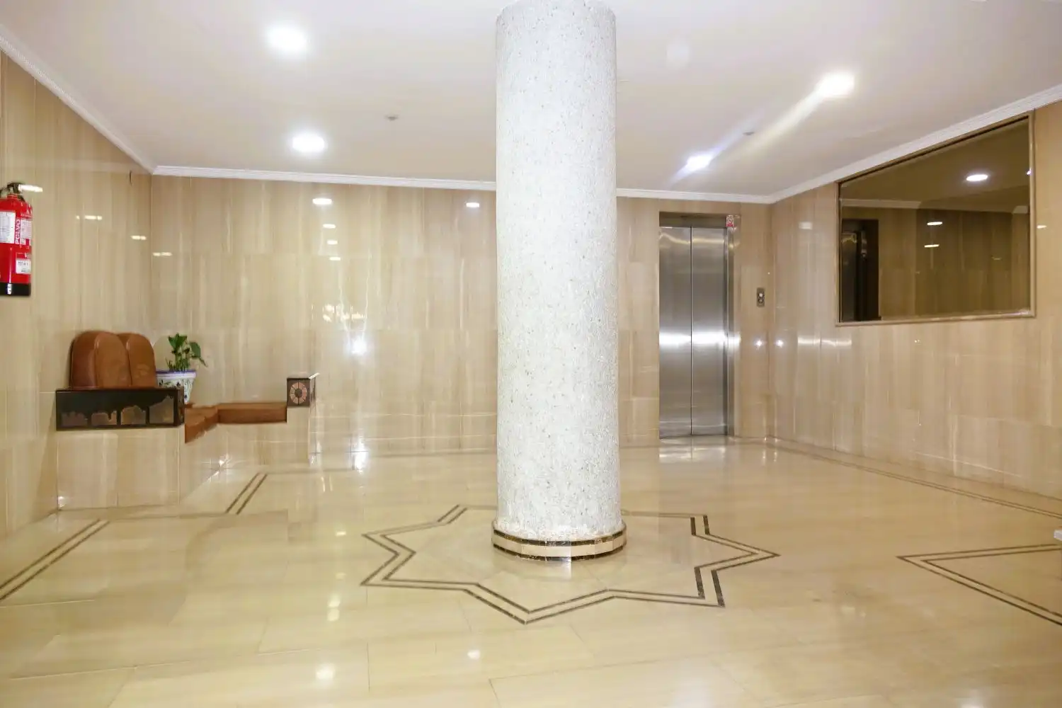 Piso en venta en Granada con Terraza, Balcón y Piscina comunitaria