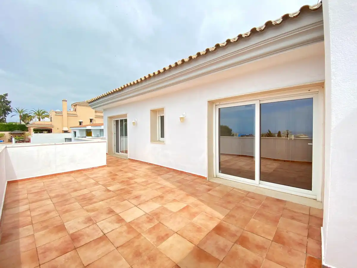 Terrace of Detached homes for rent in Marbella  with Air Conditioner, Private garden and Terrace
