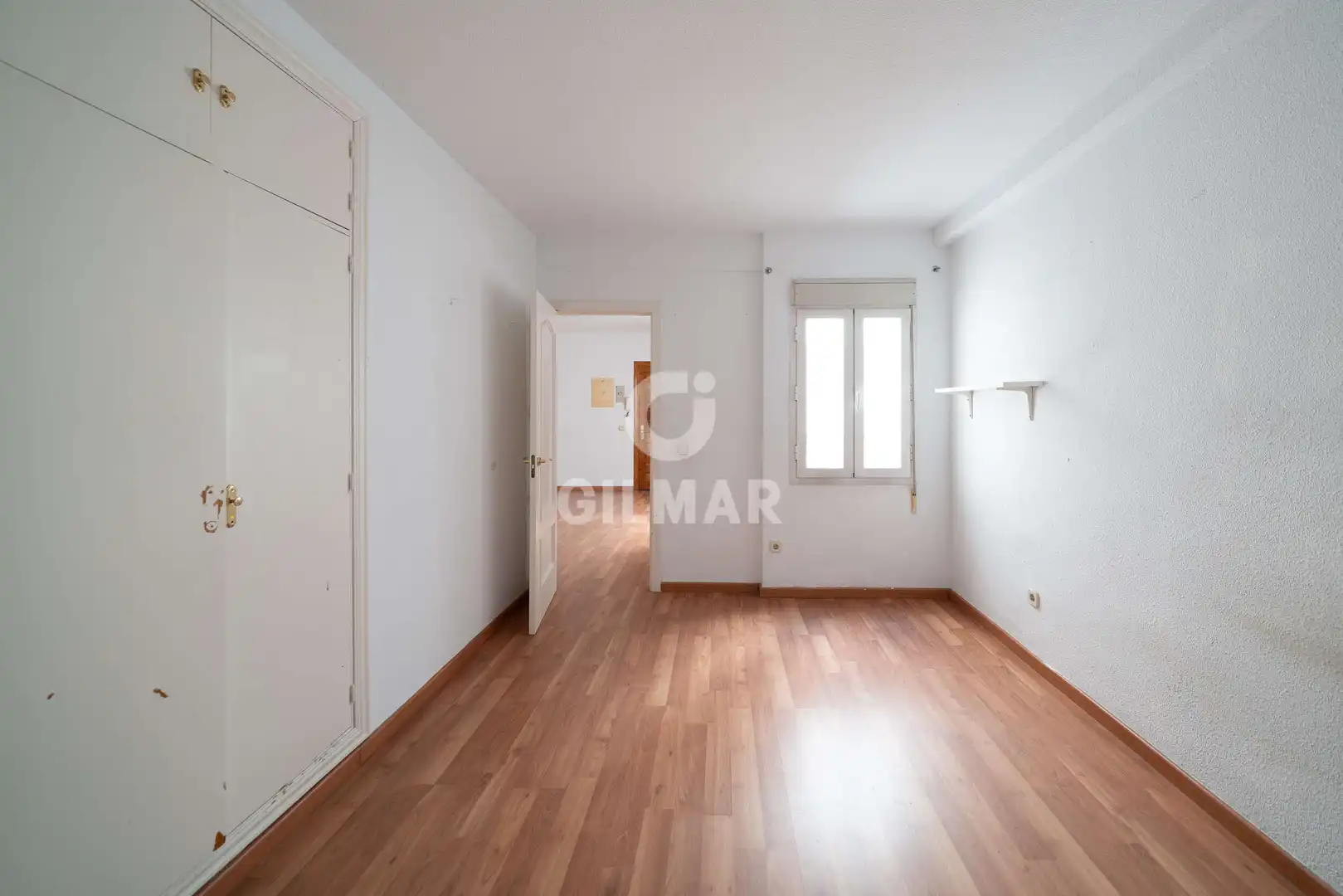 Habitación de Piso en venta en Madrid con Calefacción