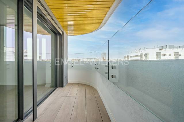 Piso en Alquiler en Calle de los Astros en Estrella